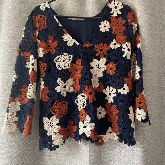 Rare Sezane Floral Crochet Top in Blue, Brown and Cream Size 36 - Picture 5 of 6